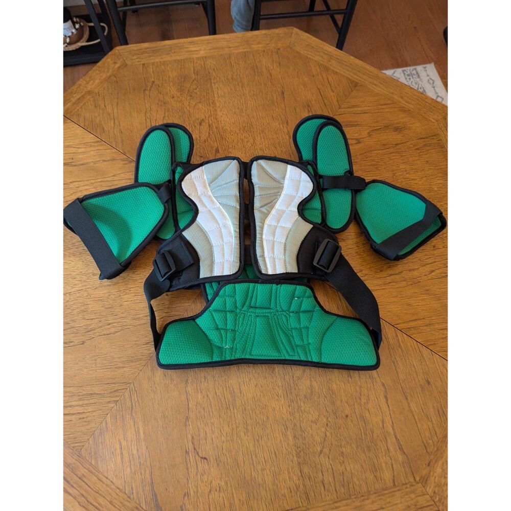 Adidas 211 Boys Size Large Lacrosse Pads Chest/Back/Shoulder/Arms - Never used